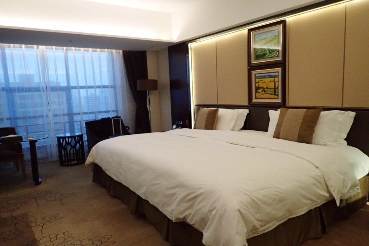 Maoming International Hotel Exterior photo