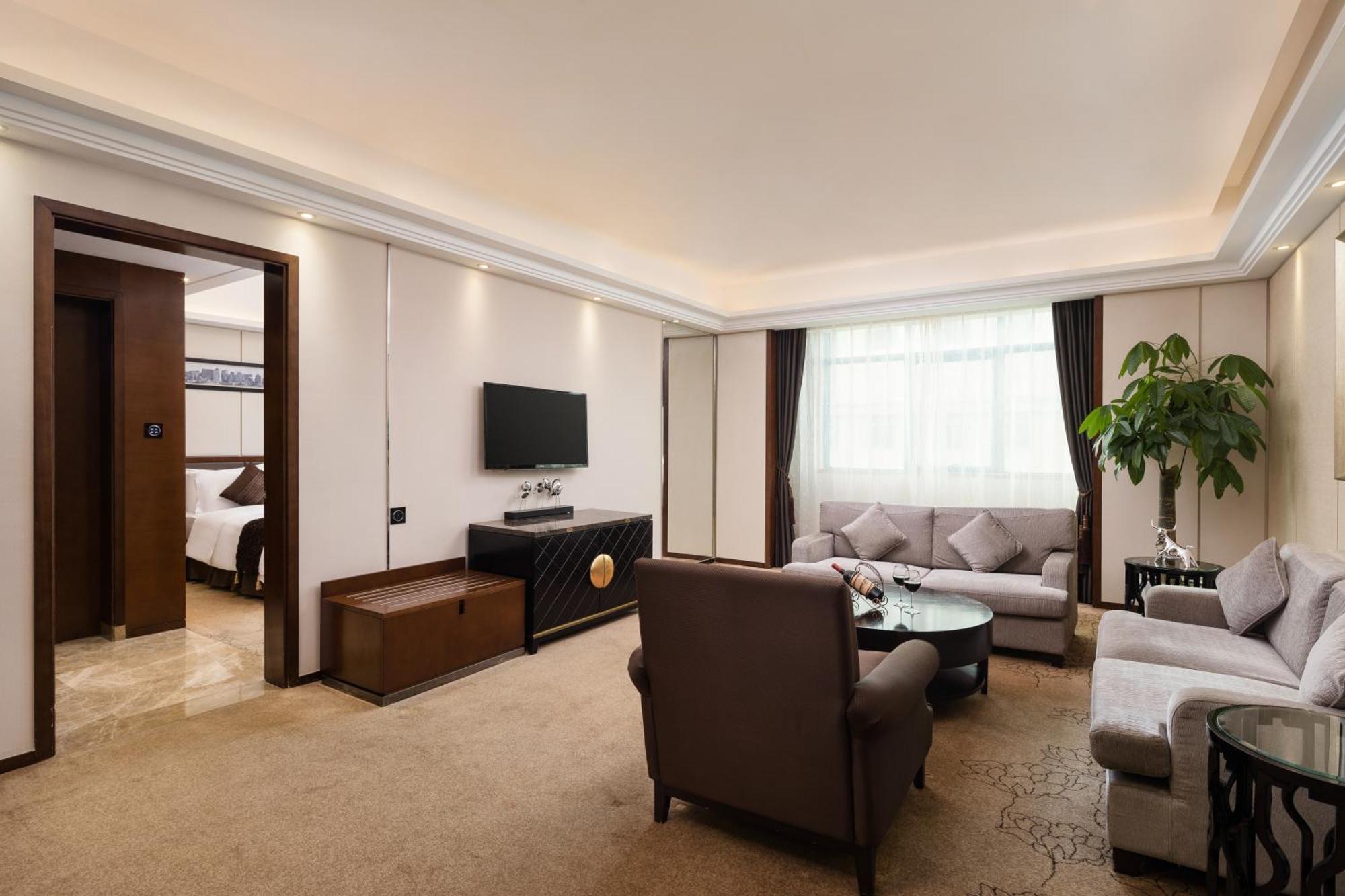 Maoming International Hotel Exterior photo